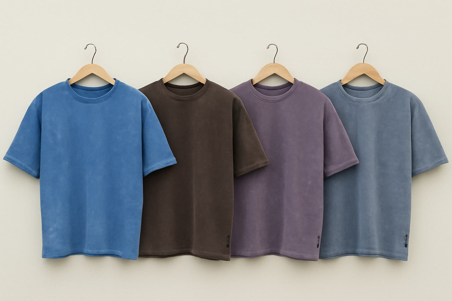 OVERSIZED T-SHIRTS